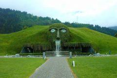 swarovski_crystal_worldsa