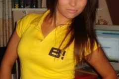 Andi2 Hostess